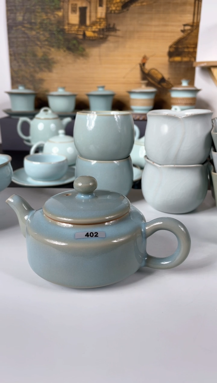 【闪购商品】其他杨小匠 天蓝裂痕矿点微瑕 402