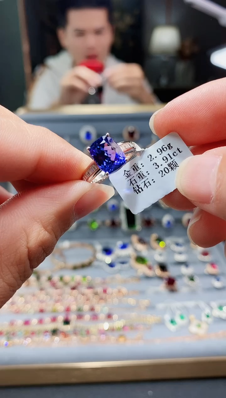 【闪购商品】坦桑石戒指18K金镶嵌3.91.