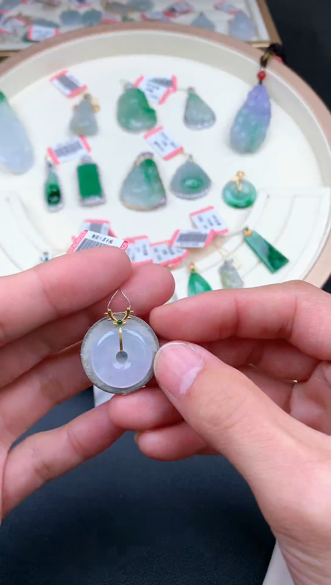 【闪购商品】翡翠颈饰18K金镶嵌平安扣