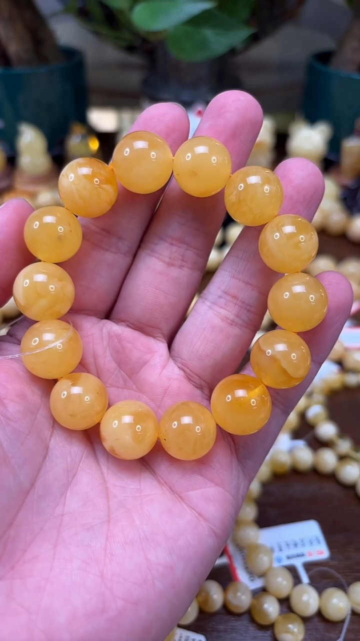 手串蜜蜡未镶嵌p54胶皮红微瑕单圈 27.95克 15+mm