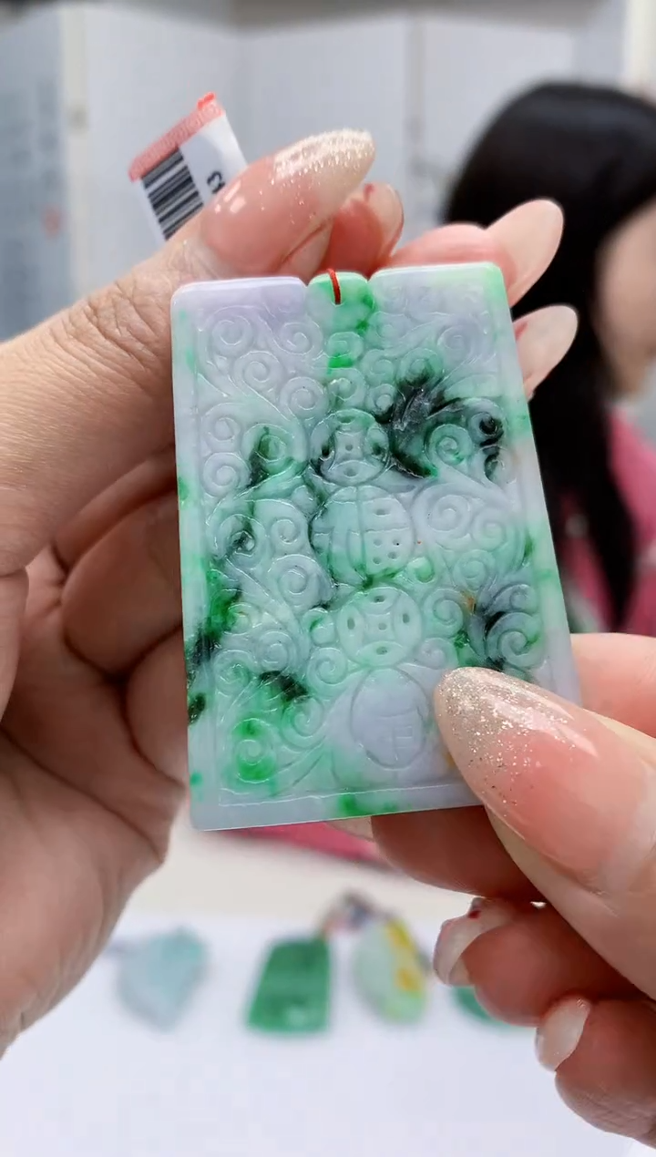 【闪购商品】定制翡翠未镶嵌4852MM-毛货挂件61