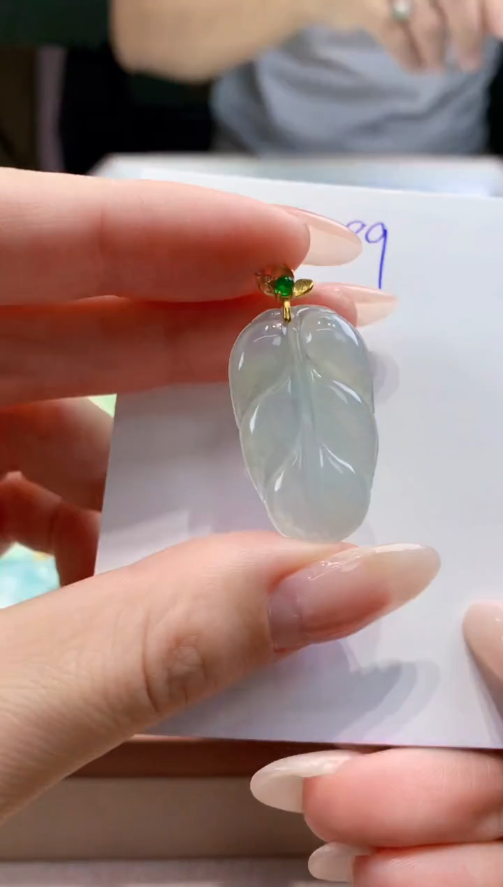 翡翠未镶嵌颈饰天然缅甸a货翡翠