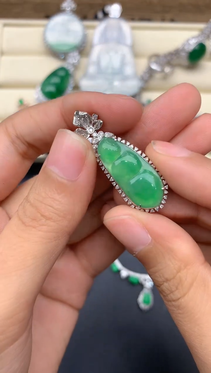 【闪购商品】翡翠颈饰18K金镶嵌260-中国好珍宝