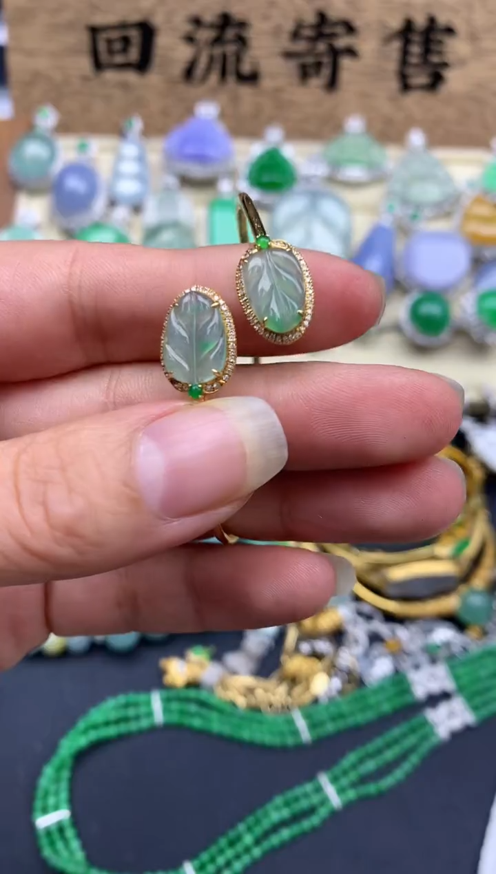 【闪购商品】翡翠手镯18K金镶嵌615-中国好珍宝