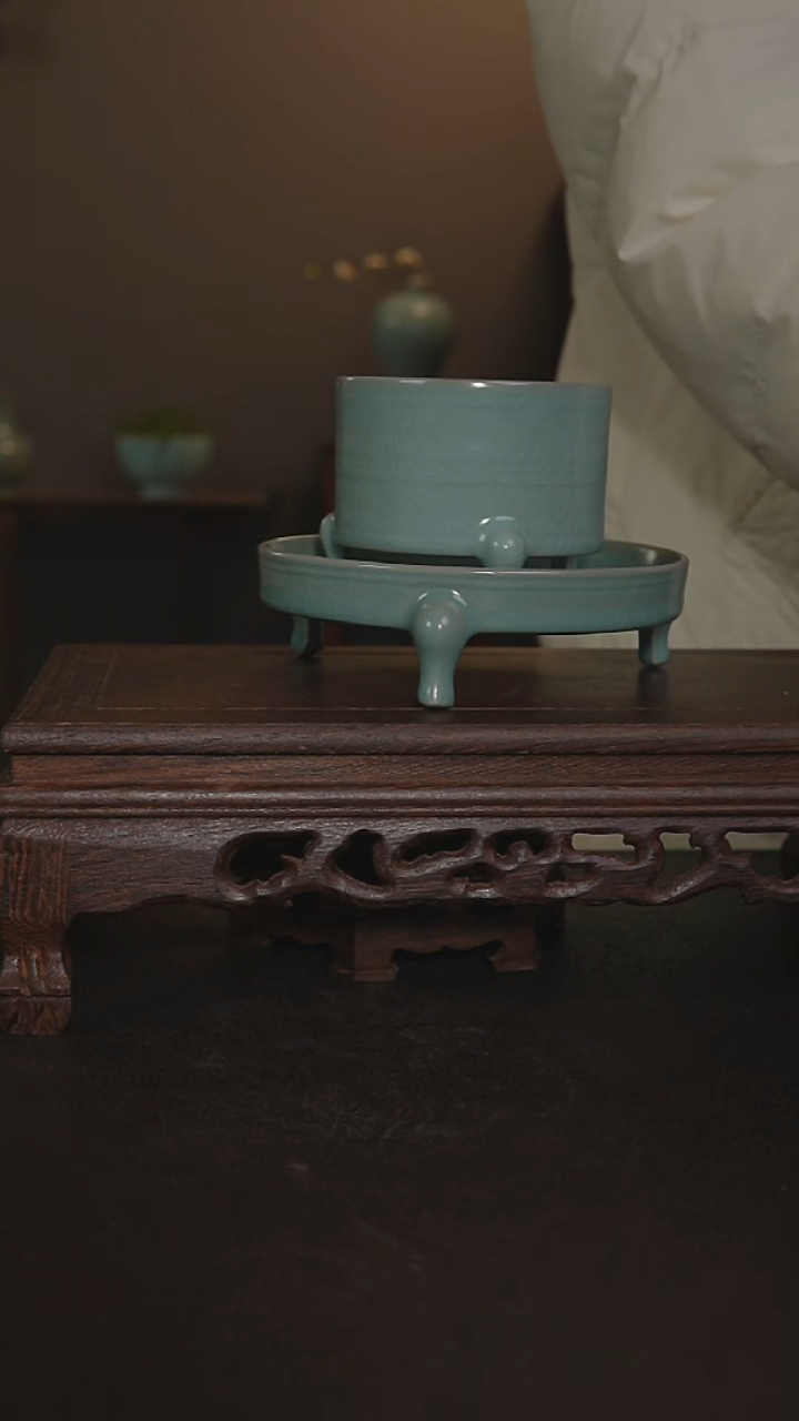 摆件瓷仿古手工三足笔洗+三足炫纹尊小号