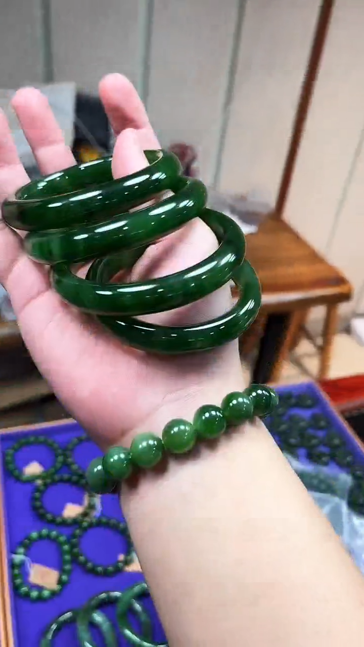 【闪购商品】和田玉手镯未镶嵌圈口俄料手镯多样性其一发货