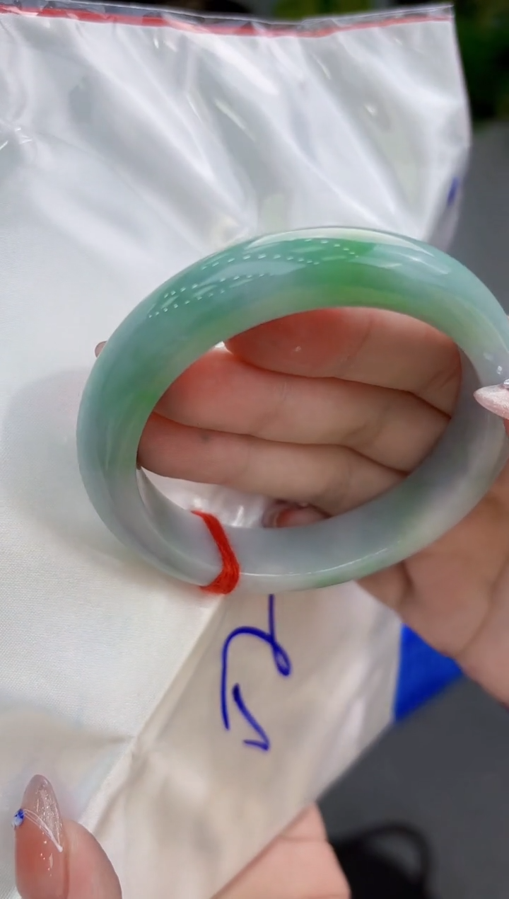 【闪购商品】翡翠手镯未镶嵌翡翠手镯