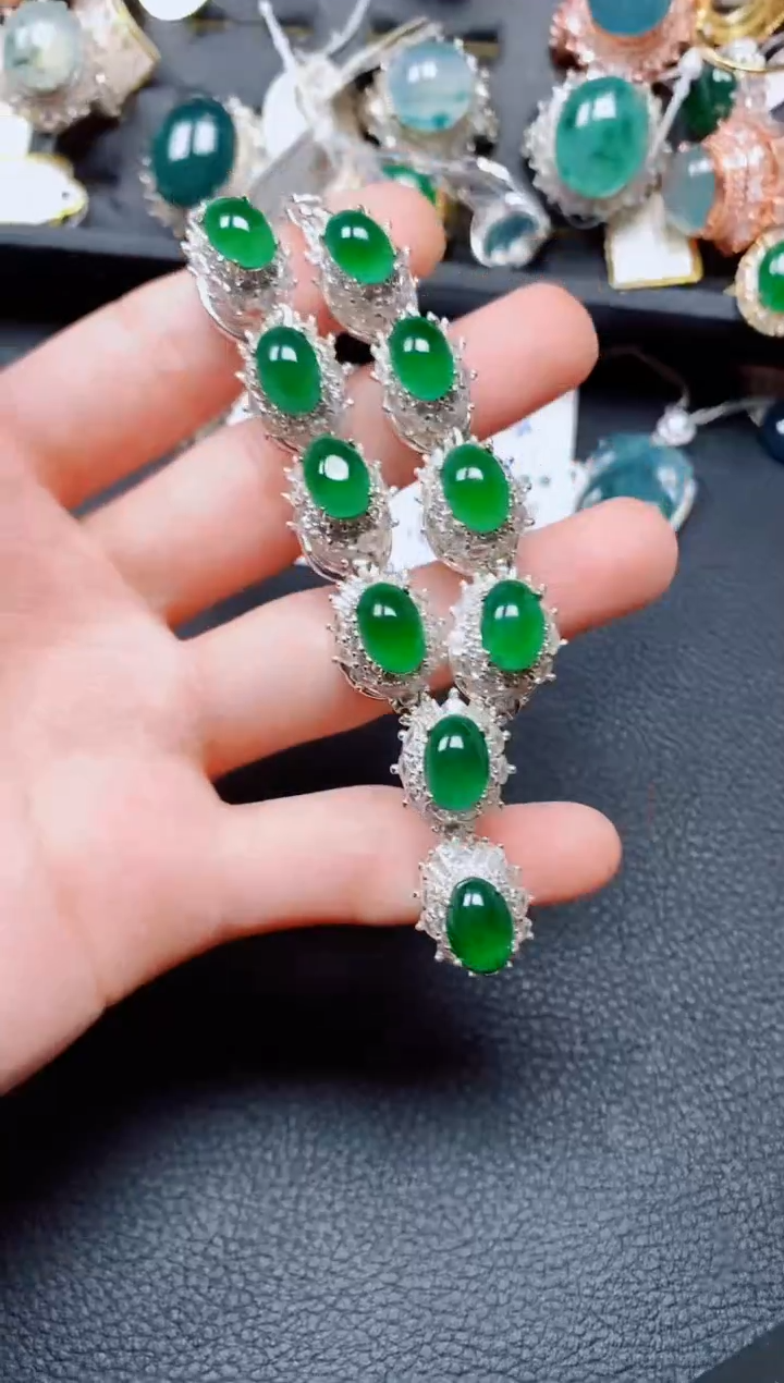 翡翠戒指未镶嵌翡翠
