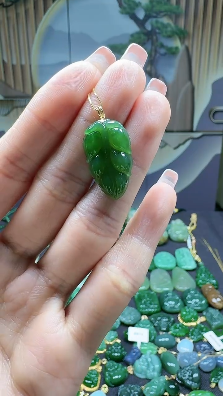 【闪购商品】和田玉吊坠(不含链)18K金镶嵌1