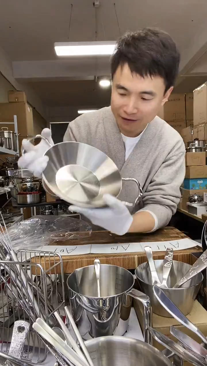 A08 微瑕卓德铭20cm海鲜盘（使用）