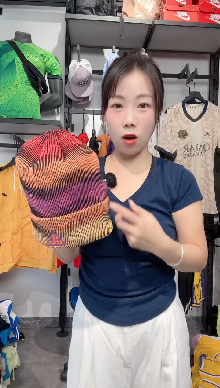 1429   编码 瑕疵款直播间过款为准 尺码帽子ACG