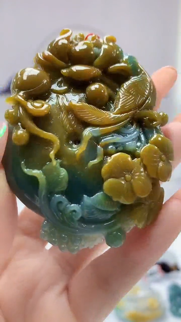 【闪购商品】定制翡翠未镶嵌4852DD-毛货挂件161