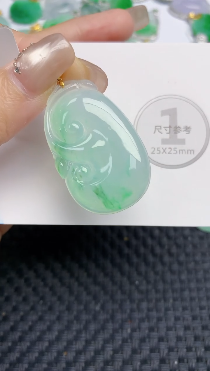 颈饰18K金镶嵌翡翠临**潮 天然缅甸A货翡翠百元以上9元证书费自理