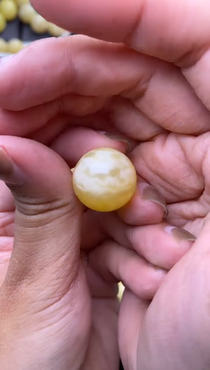 裸石琥珀未镶嵌大小姐珠宝21