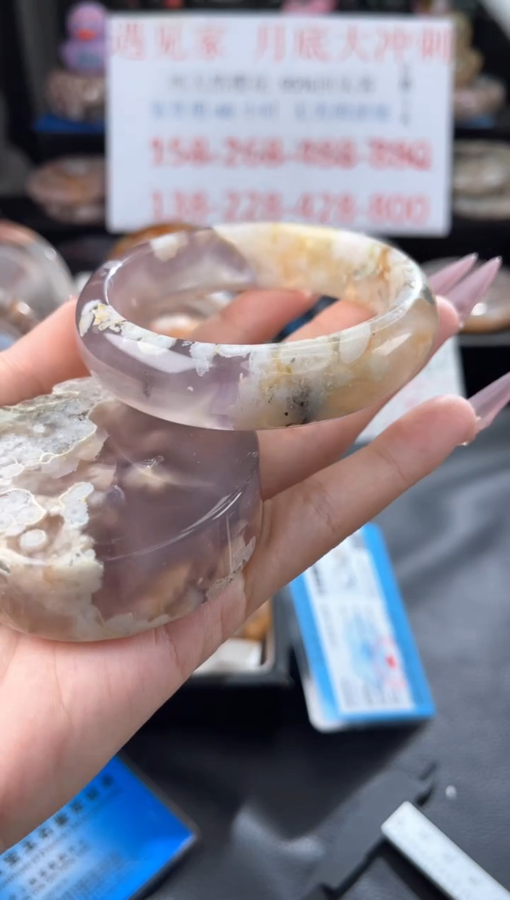 石英质玉未镶嵌手镯59