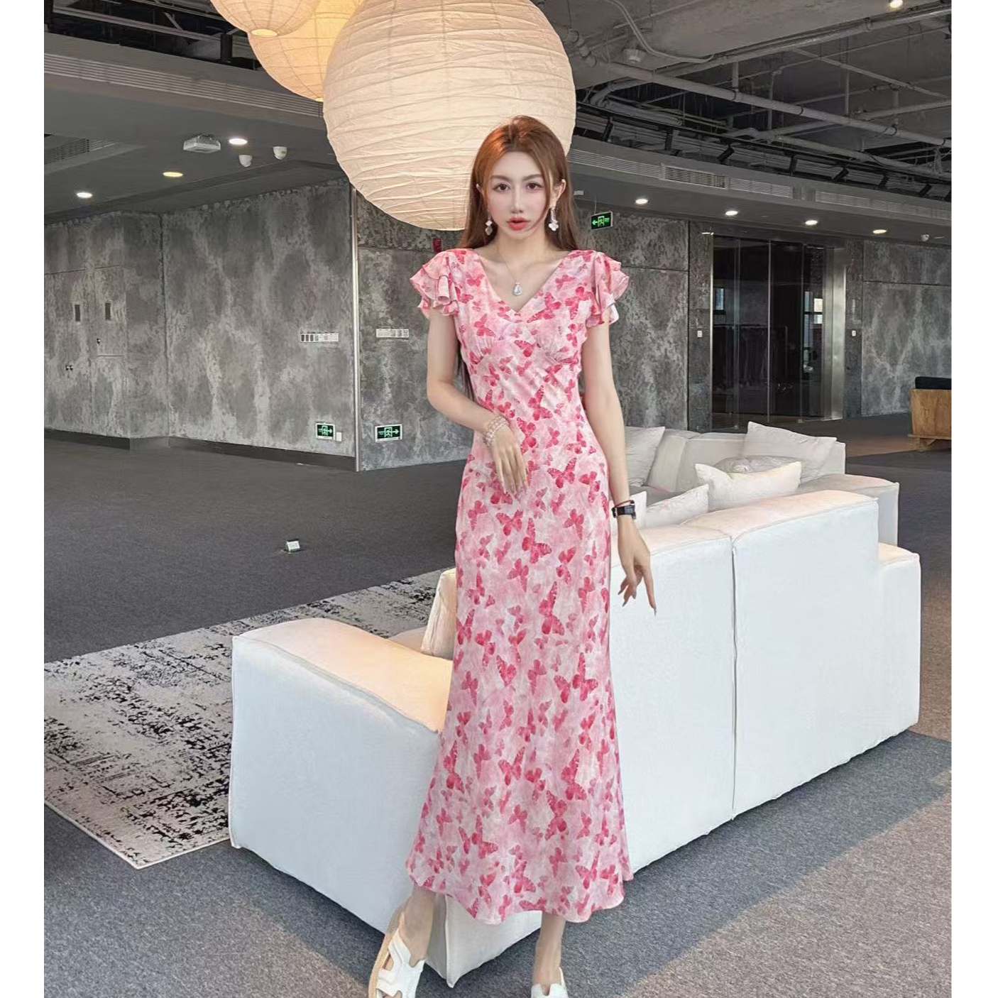【嘉姐高定】设计师夏季薄款休闲时尚V领印花显瘦连衣裙TX05QZ8315