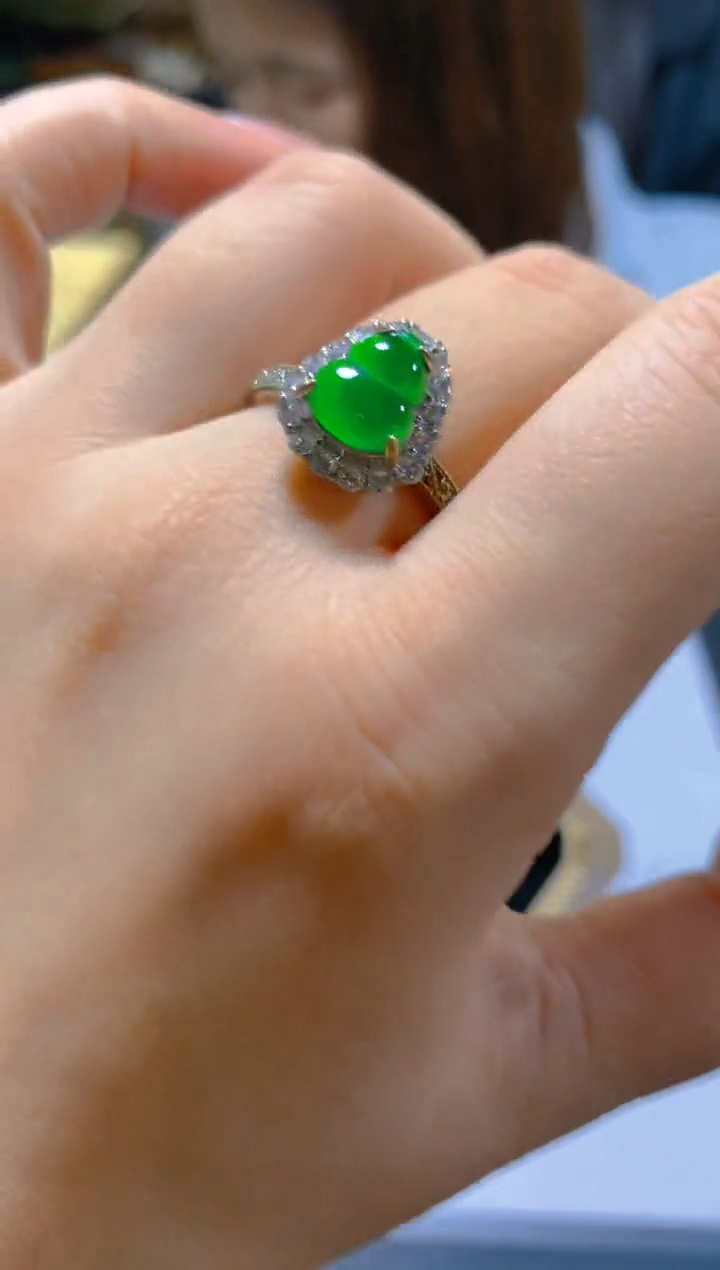 未镶嵌戒指翡翠多样性发一