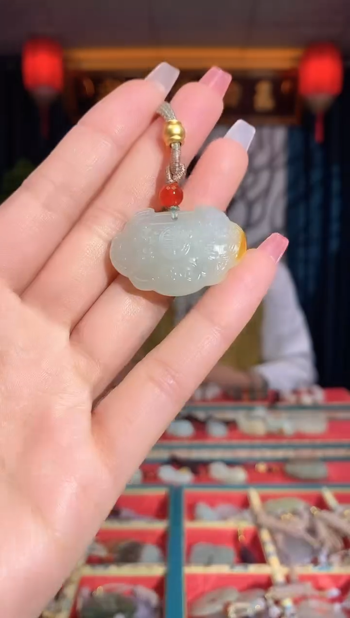 【闪购商品】和田玉挂件未镶嵌锁