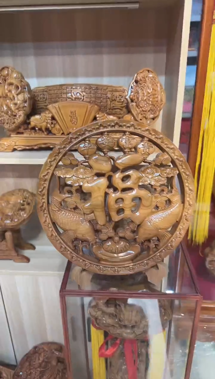 【闪购商品】桃木木雕双鱼抱福大双鱼流苏挂绳+三脚架