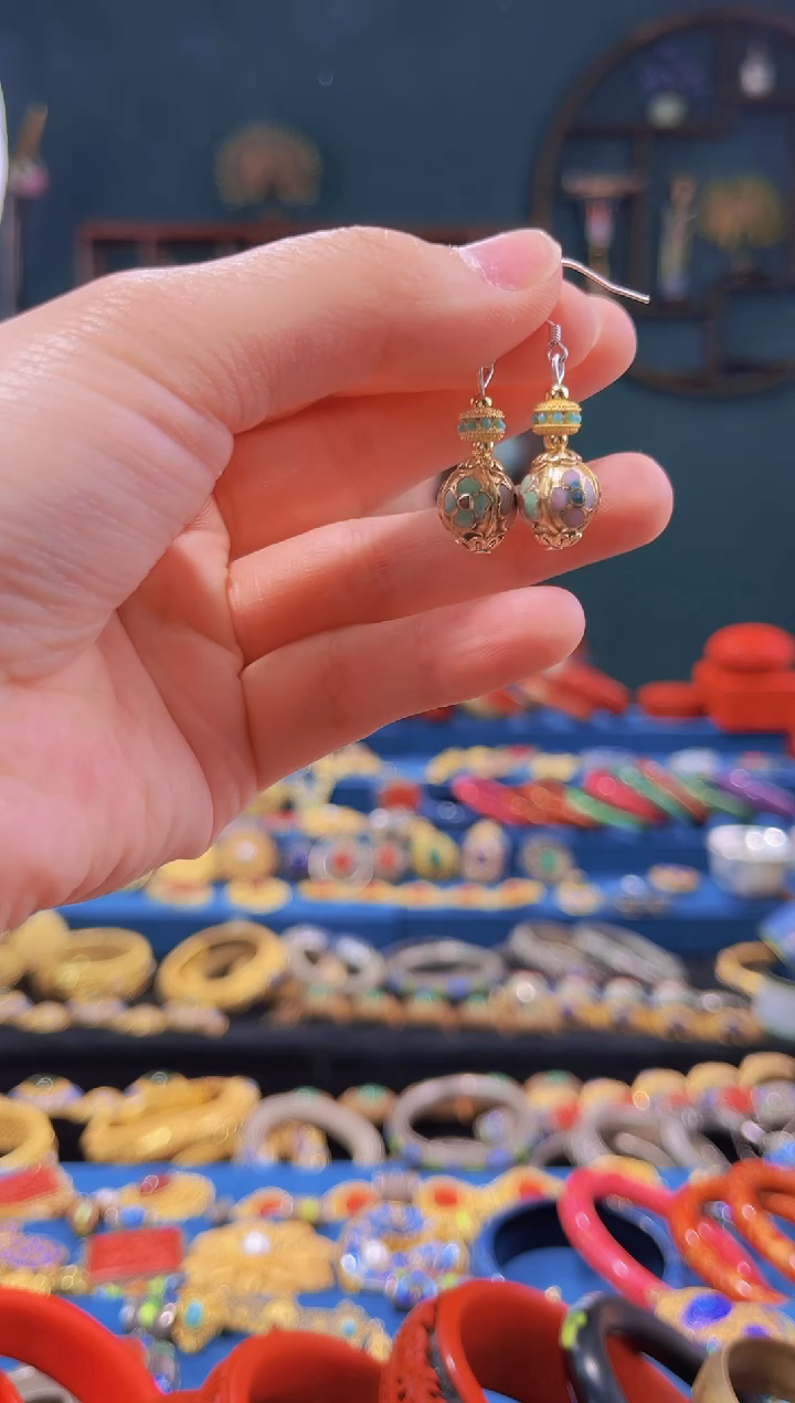 【闪购商品】非遗绝技 景泰蓝金地瓜棱耳环