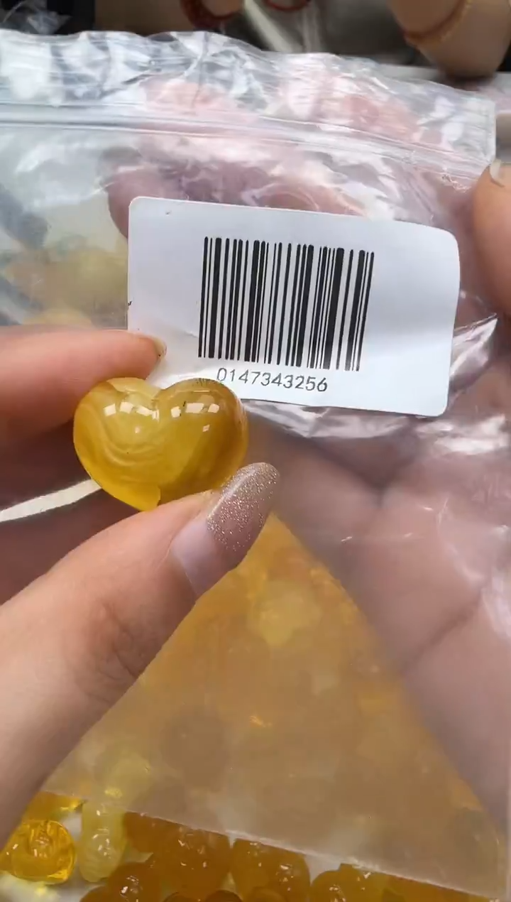 裸石琥珀未镶嵌如图