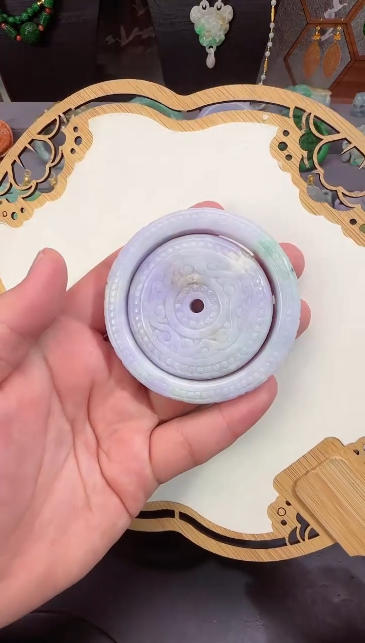 【闪购商品】翡翠颈饰未镶嵌牌子