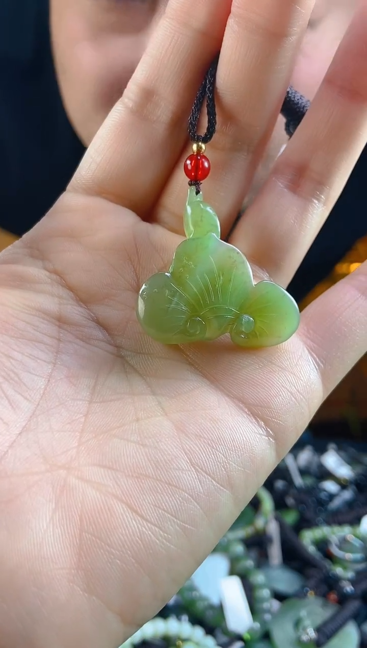 和田玉未镶嵌颈饰多样性发货，拍一发一