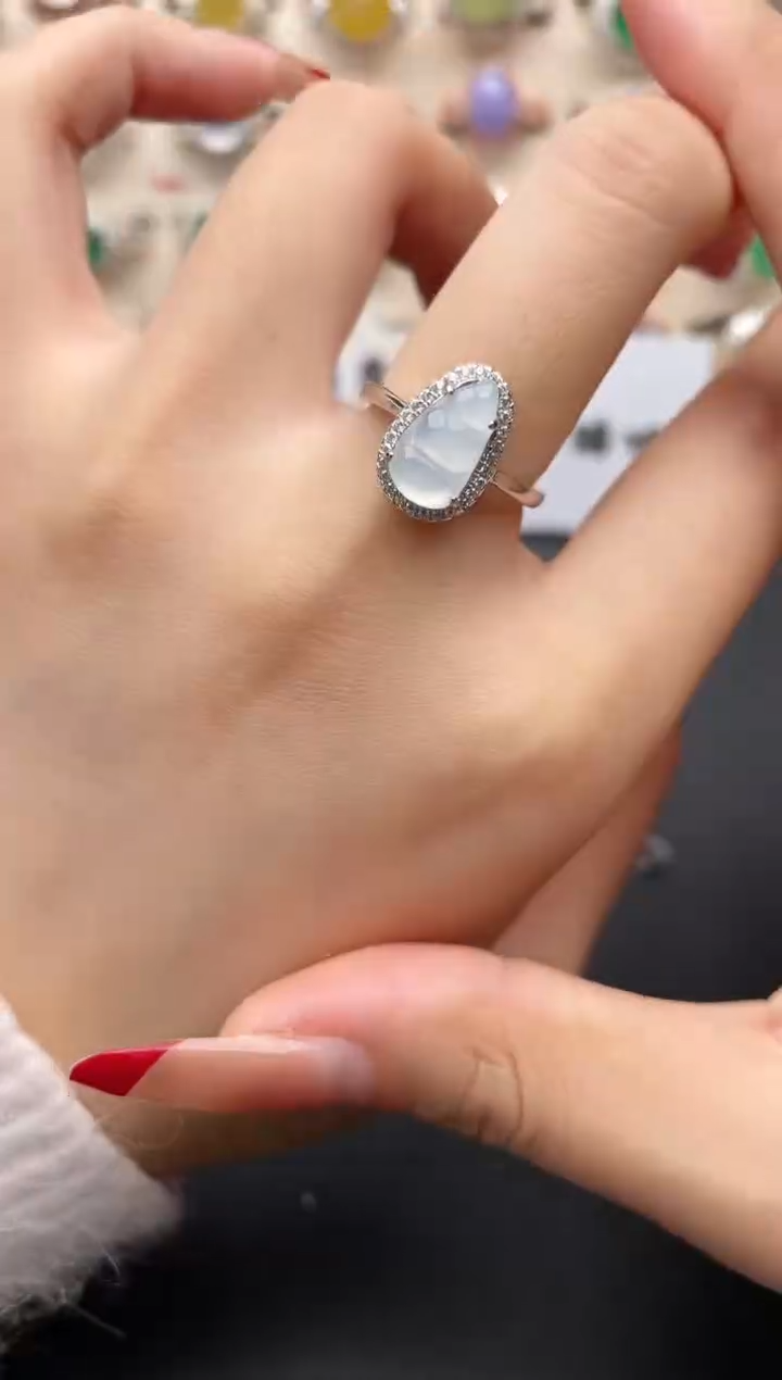 【闪购商品】翡翠戒指银S925镶嵌一物一证一礼盒