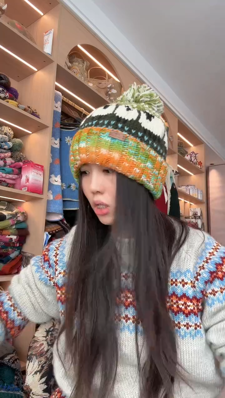 羊毛绿色系小羊翻边帽