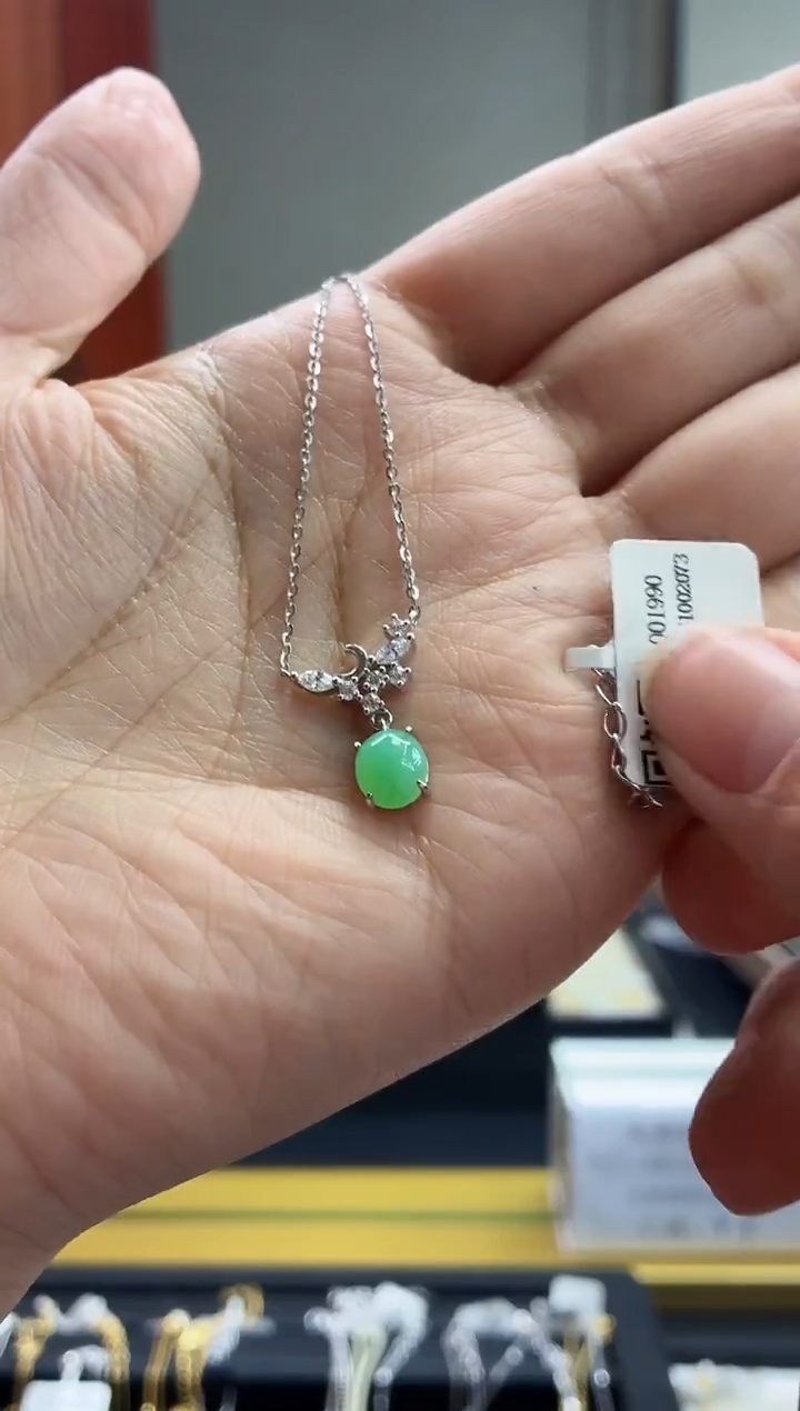 颈饰银S925镶嵌翡翠111111111