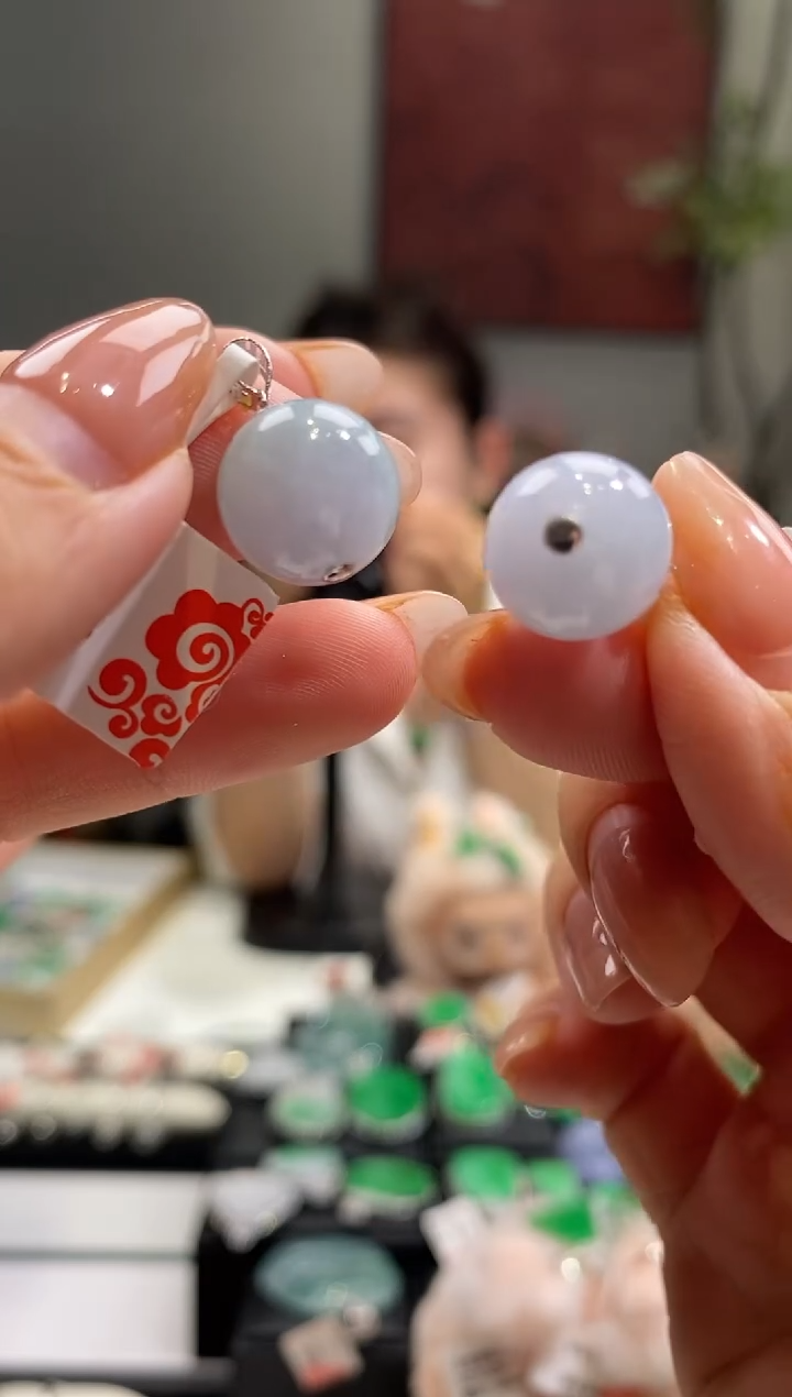 翡翠18K金镶嵌吊坠(不含链)珠子-多样性，发其一