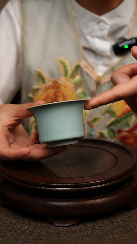 瓷片天青色全手马蹄杯80ml微瑕不带礼盒