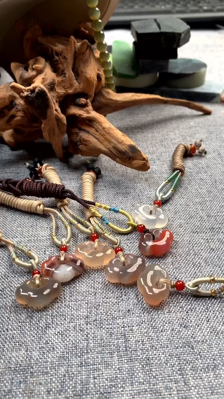 颈饰未镶嵌南红玛瑙挂件多样性发一件