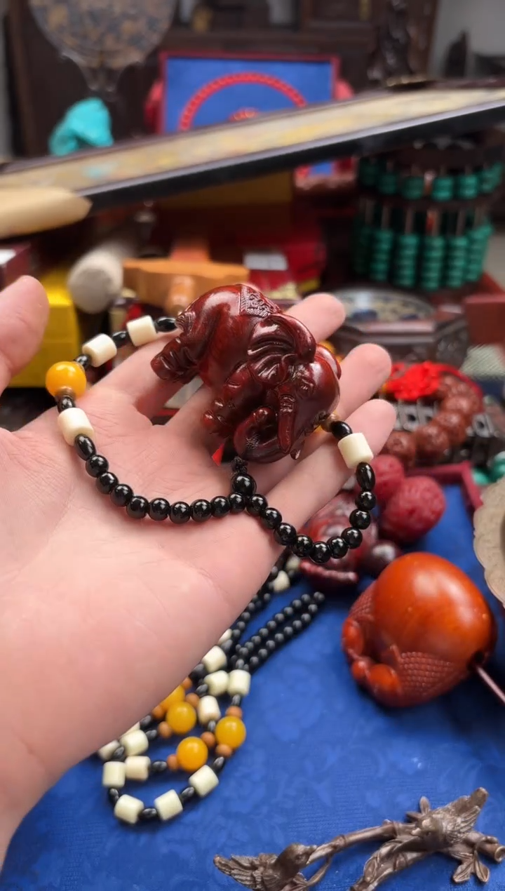 檀香紫檀（小叶紫檀）——————瓷———————