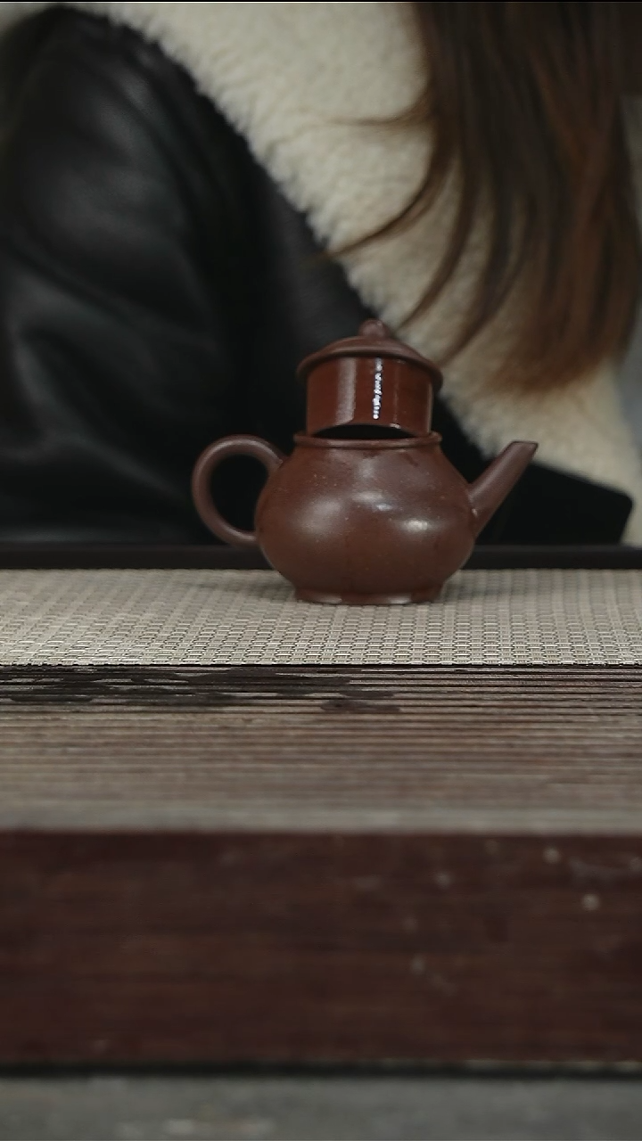 茶壶紫砂35号130CC