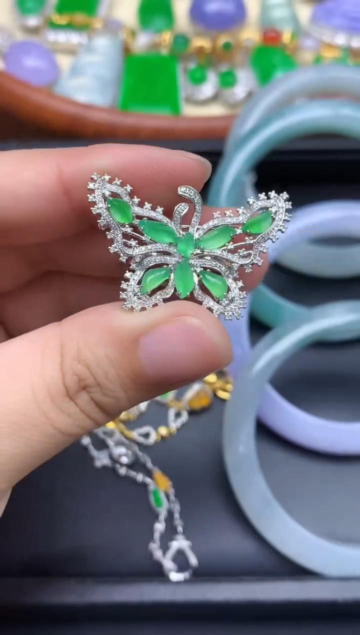 颈饰18K金镶嵌翡翠557-中国好珍宝