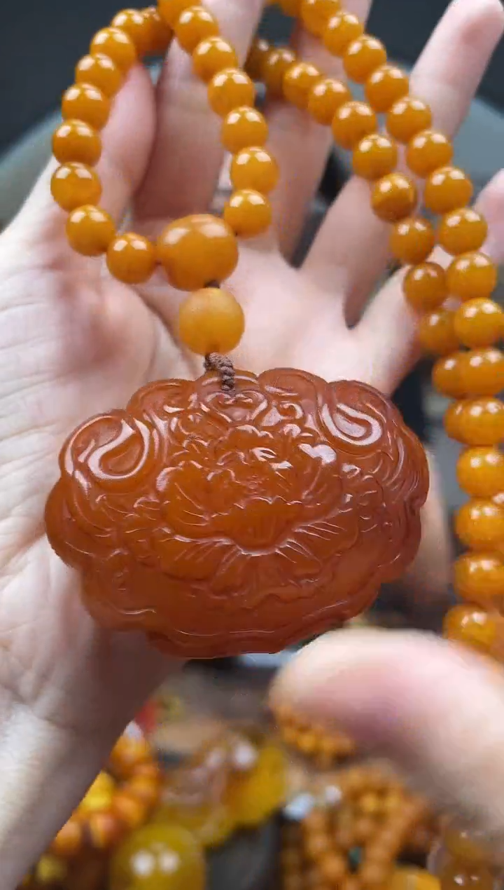 未镶嵌琥珀裸石（微瑕）首饰 假1赔4 （多样性发货1件