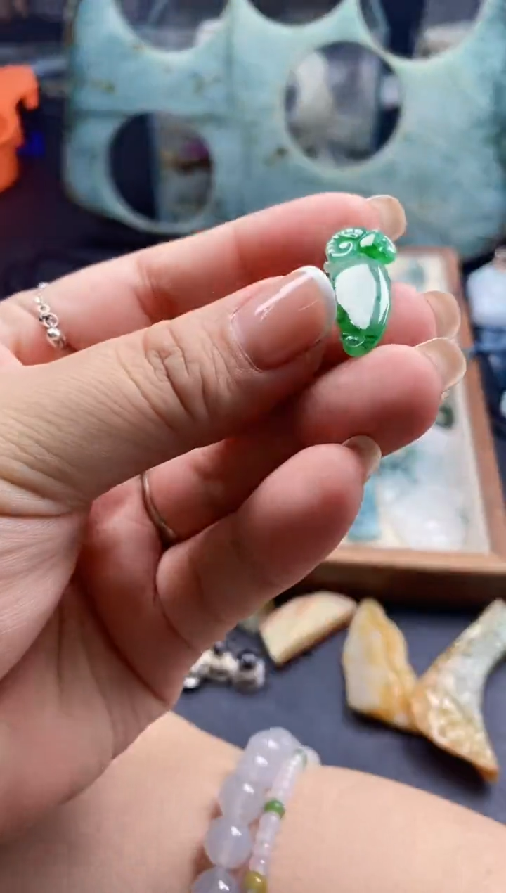 翡翠未镶嵌颈饰谢**谢天然翡翠273