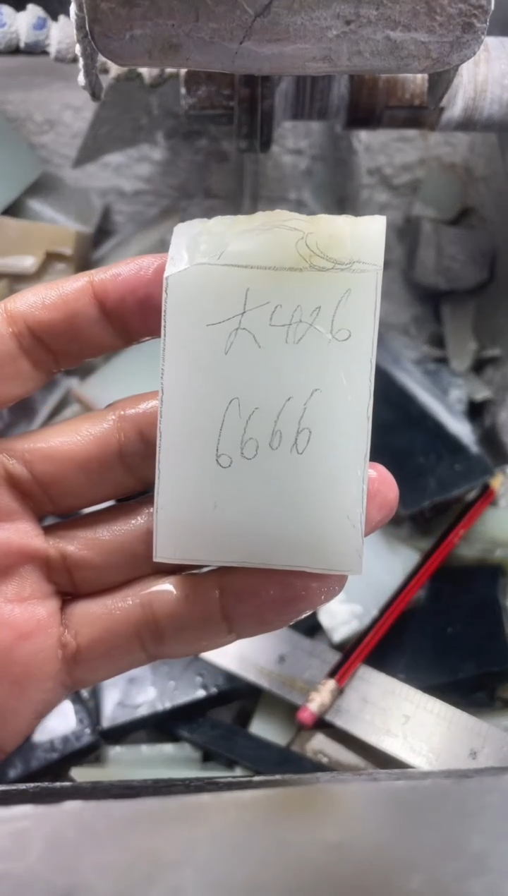 定制和田玉无事牌大46