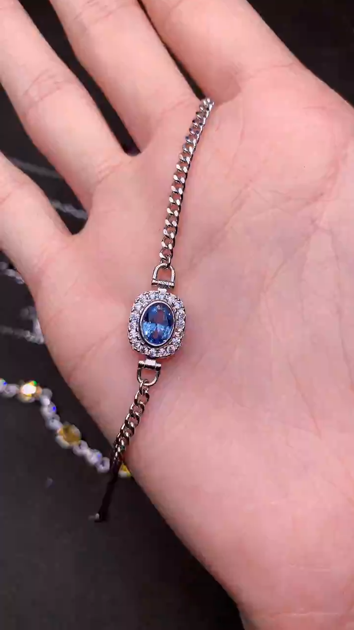 【闪购商品】海蓝宝石手链银S925镶嵌....