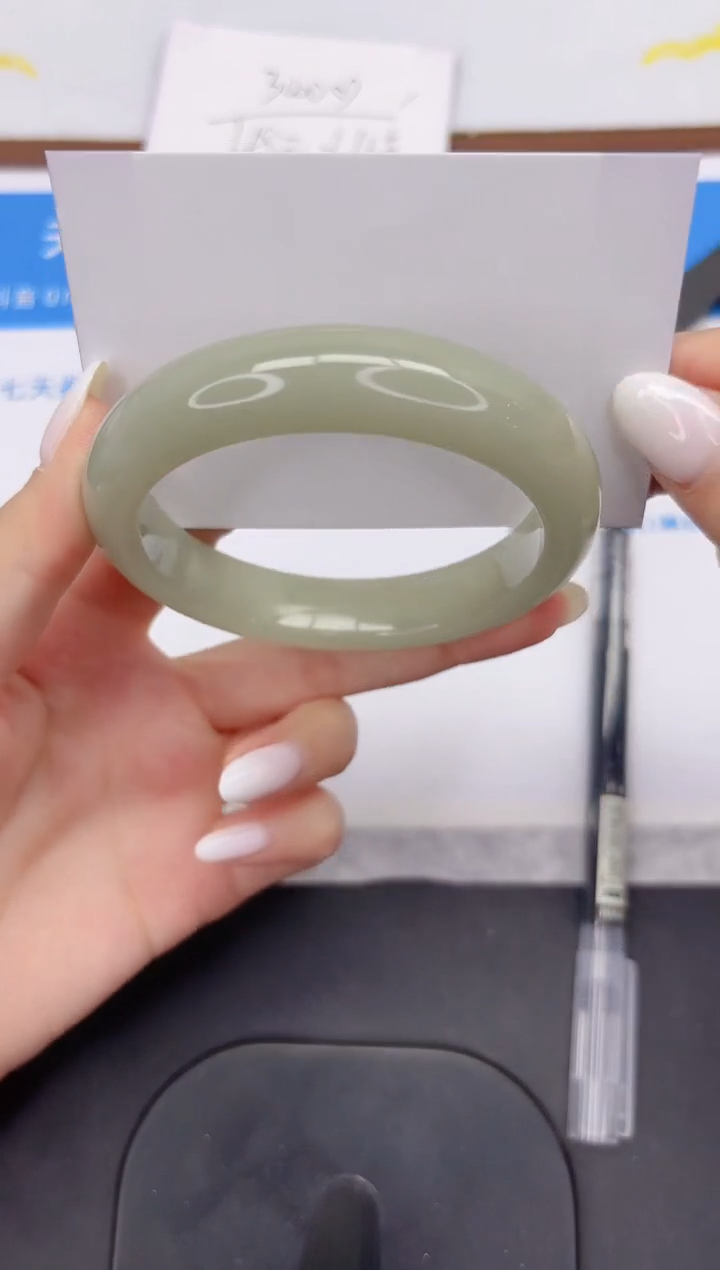 未镶嵌手镯石英质玉L41-60