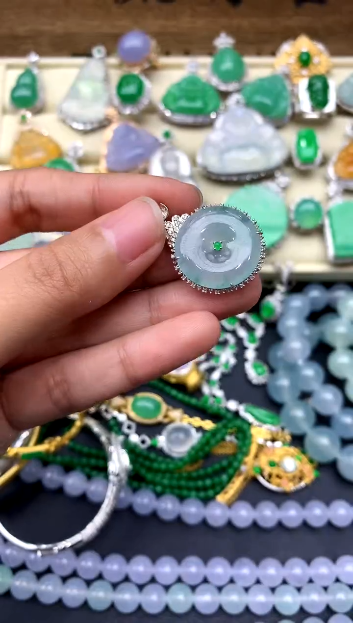 【闪购商品】翡翠颈饰18K金镶嵌203-中国好珍宝