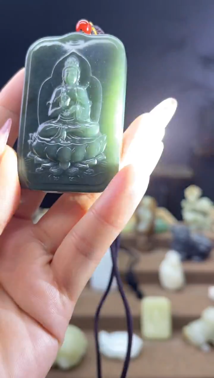 颈饰未镶嵌和田玉1