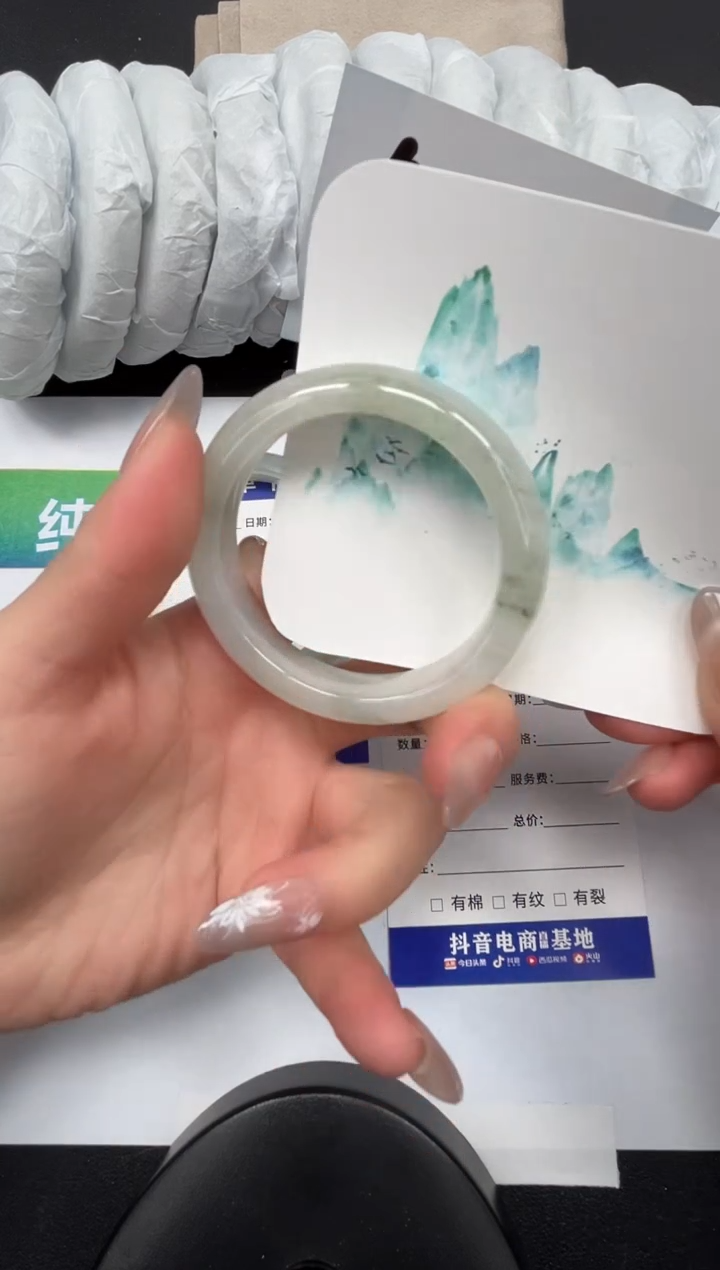 【闪购商品】石英质玉手镯未镶嵌32-50
