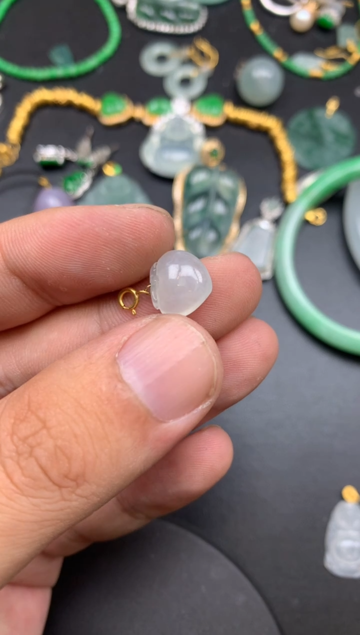 颈饰未镶嵌翡翠姗*塑商品不退不换