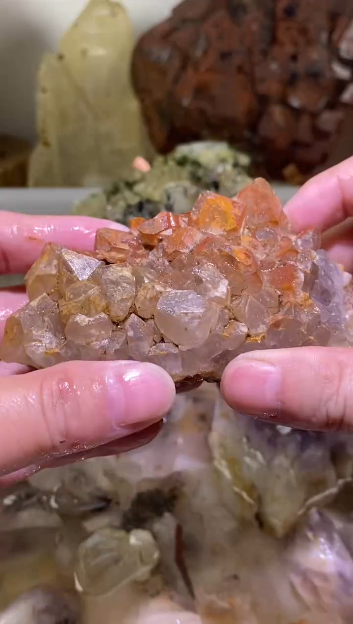 未镶嵌珠宝半成品水晶95号红色晶簇