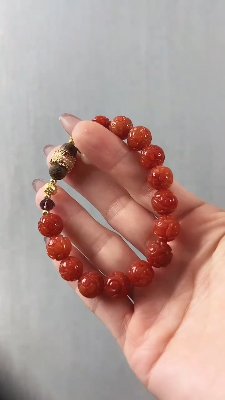 颈饰未镶嵌翡翠手串