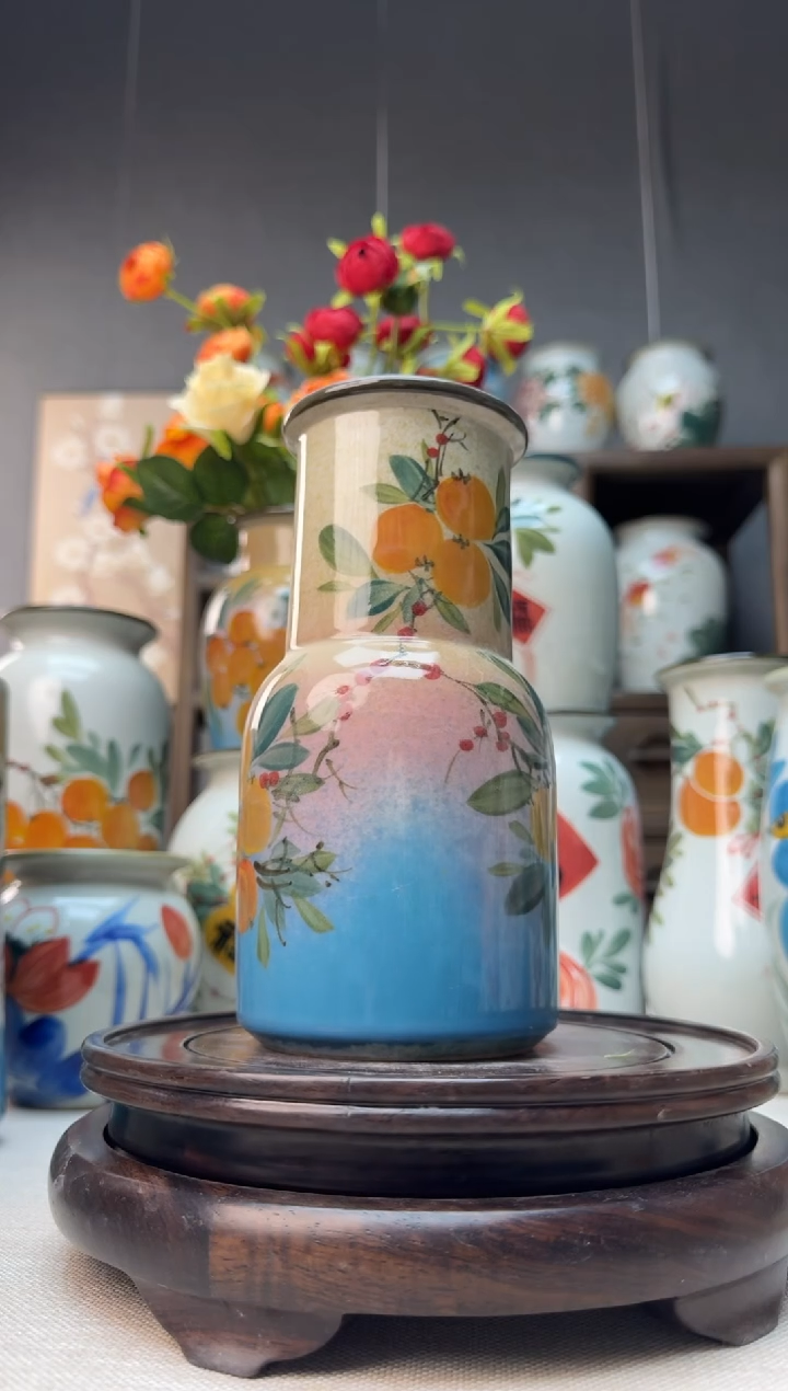 【闪购商品】瓶景德镇手绘陶瓷花瓶底部无孔高18口7左右