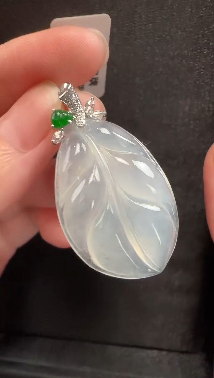 颈饰18K金镶嵌翡翠0514叶子一个