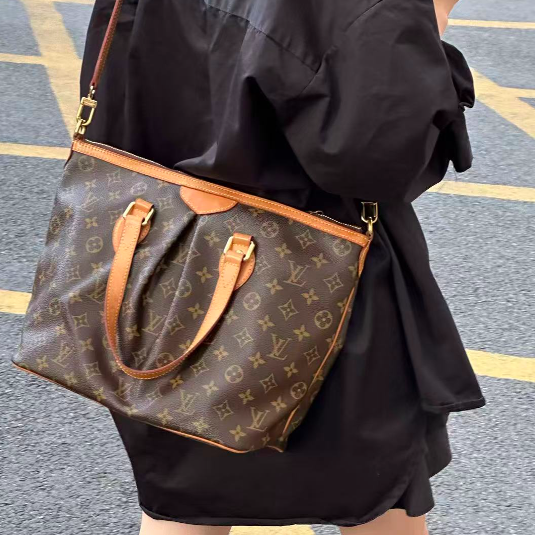 95新 LouisVuitton/路易威登 16572222 LV派拉蒙小号 30*27 